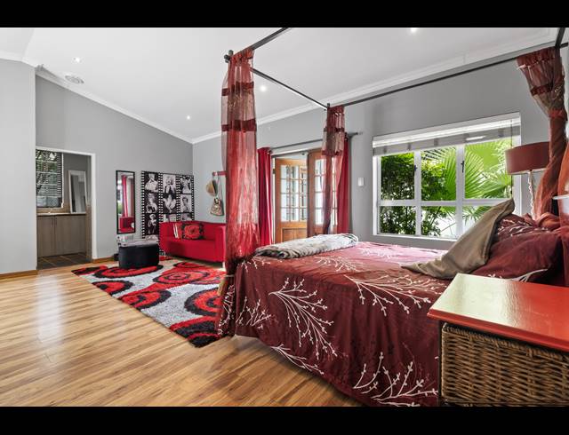 5 BEDROOM HOUSE FOR SALE IN BRYANSTON